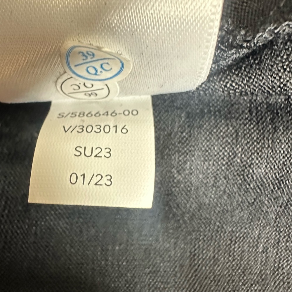 Athleta breezy serene tee black size small - Picture 4 of 5